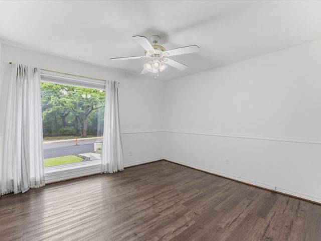 4505 Woodland Park Boulevard, Arlington, TX 76013