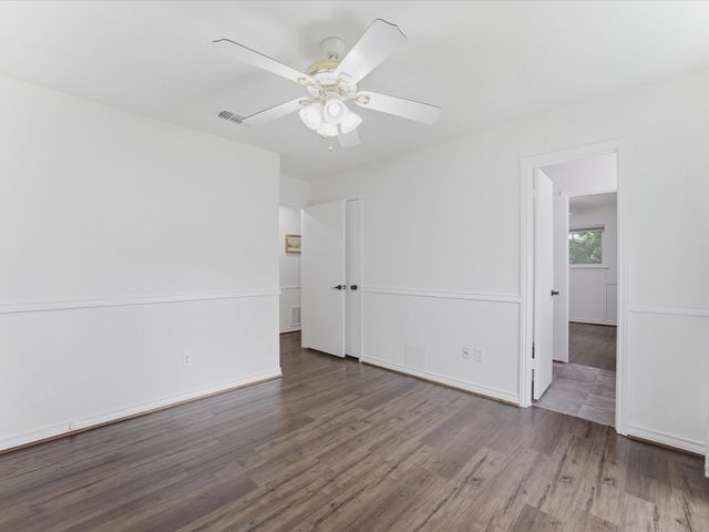 4505 Woodland Park Boulevard, Arlington, TX 76013