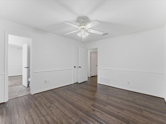 4505 Woodland Park Boulevard, Arlington, TX 76013