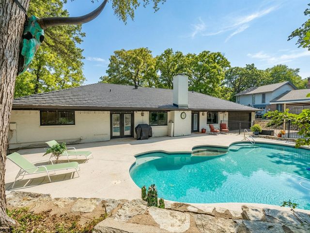 4505 Woodland Park Boulevard, Arlington, TX 76013