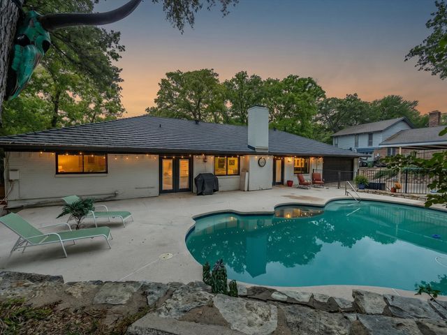 4505 Woodland Park Boulevard, Arlington, TX 76013