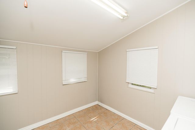 2103 N Jefferson Avenue, Springfield, MO 65803
