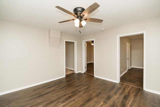 2103 N Jefferson Avenue, Springfield, MO 65803