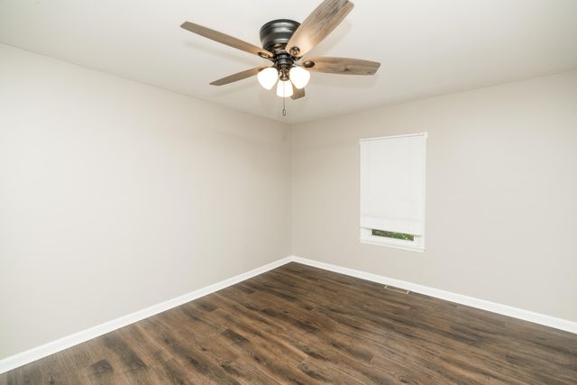2103 N Jefferson Avenue, Springfield, MO 65803