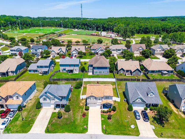 82 Green Willows Drive, Clayton, NC 27527