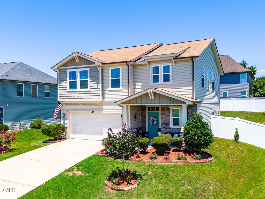 82 Green Willows Drive, Clayton, NC 27527