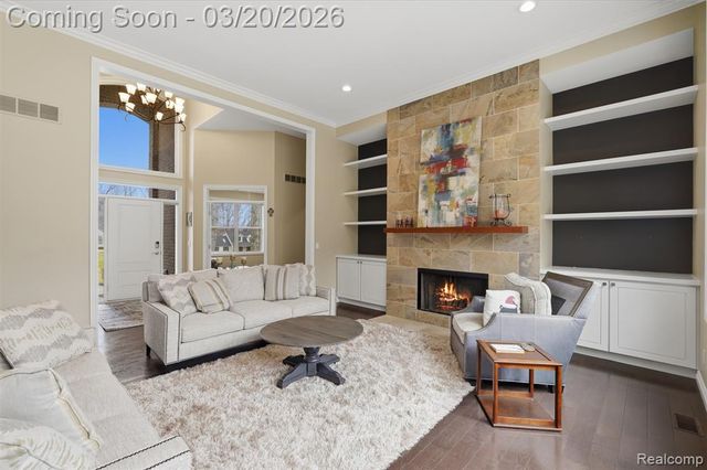 10487 Piedmont Drive, Brighton, MI 48114