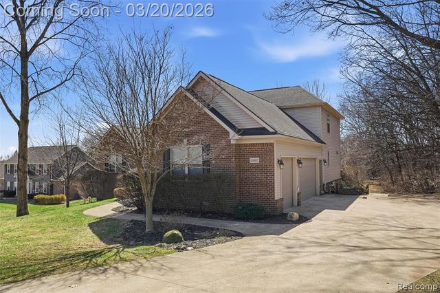 10487 Piedmont Drive, Brighton, MI 48114