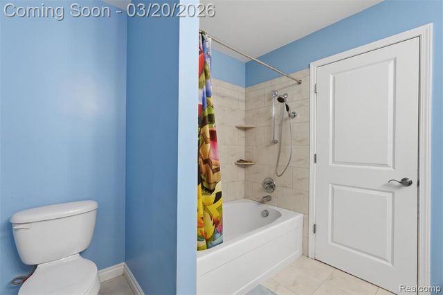 10487 Piedmont Drive, Brighton, MI 48114