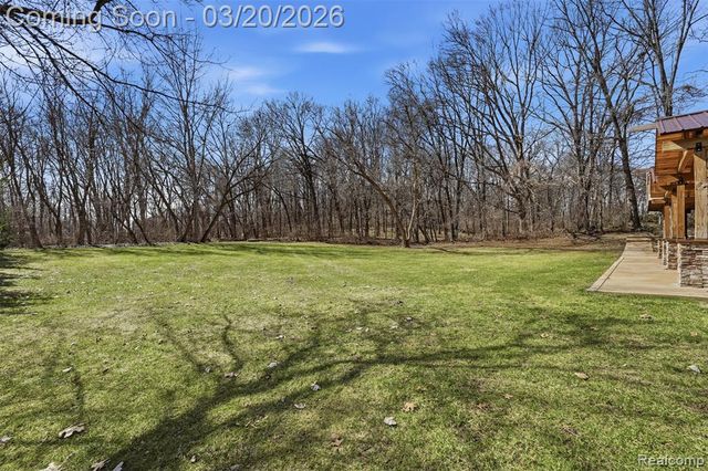 10487 Piedmont Drive, Brighton, MI 48114