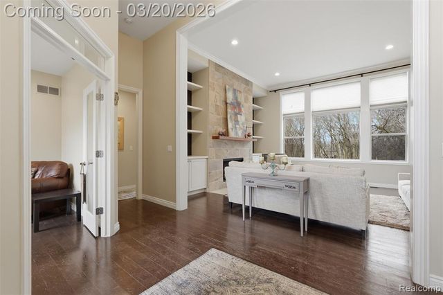 10487 Piedmont Drive, Brighton, MI 48114