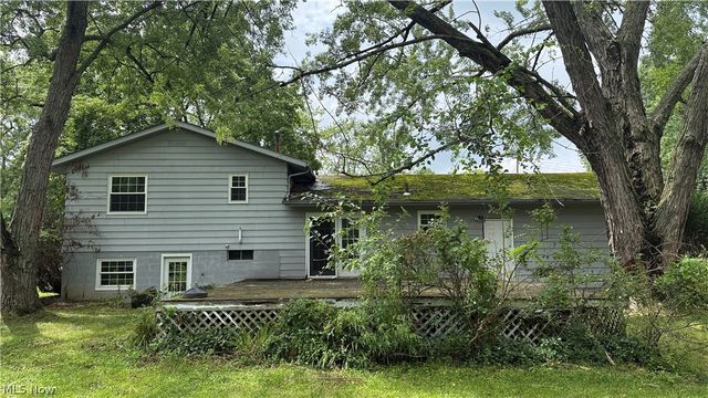 55 Maca Drive, Tallmadge, OH 44278