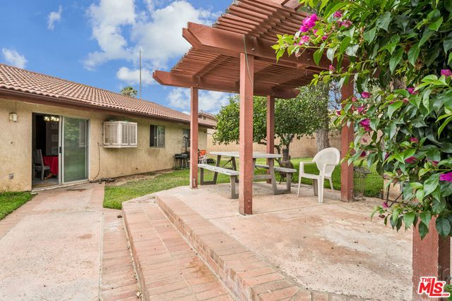 6731 30th Street, Jurupa Valley, CA 92509