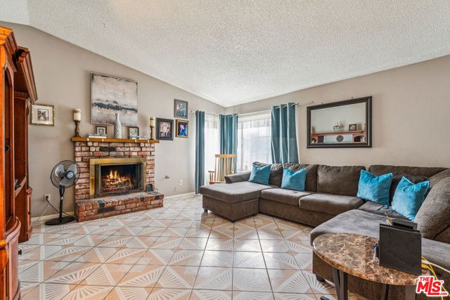 6731 30th Street, Jurupa Valley, CA 92509