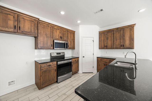 2081 Wildflower Drive, Centerton, AR 72719