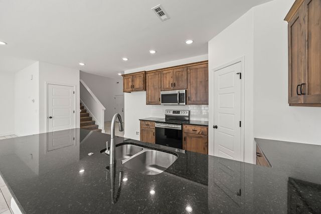 2081 Wildflower Drive, Centerton, AR 72719