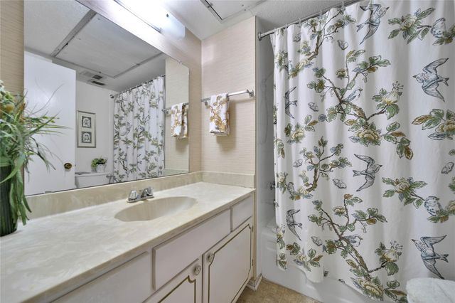 5005 Georgi Lane 155, Houston, TX 77092