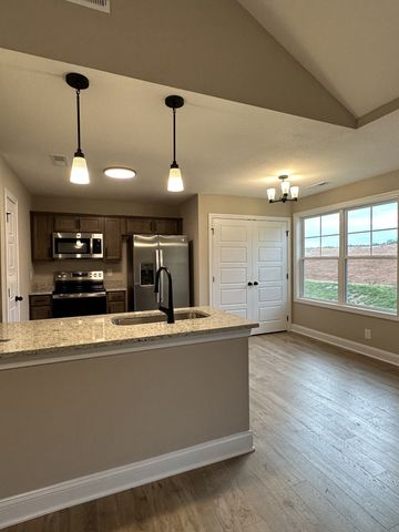 5 Hugh Hunter Rd, Oak Grove, KY 42262