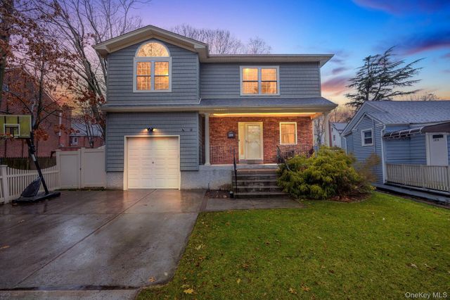 1878 Lake Drive W, Baldwin, NY 11510