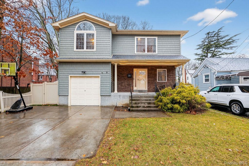 1878 Lake Drive W, Baldwin, NY 11510