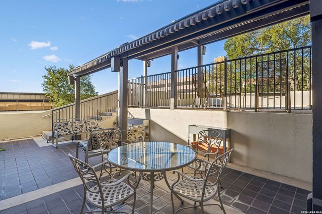 7701 Wurzbach Rd Apt 901, San Antonio, TX 78229