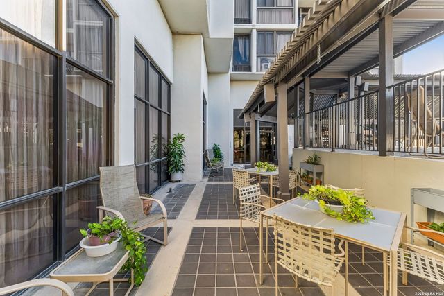 7701 Wurzbach Rd Apt 901, San Antonio, TX 78229