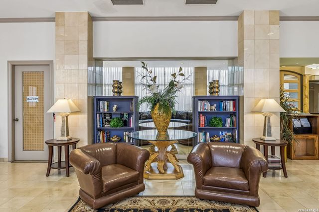 7701 Wurzbach Rd Apt 901, San Antonio, TX 78229