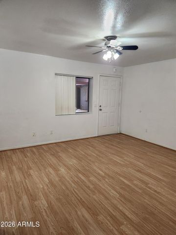 17 E RUTH Avenue 122, Phoenix, AZ 85020