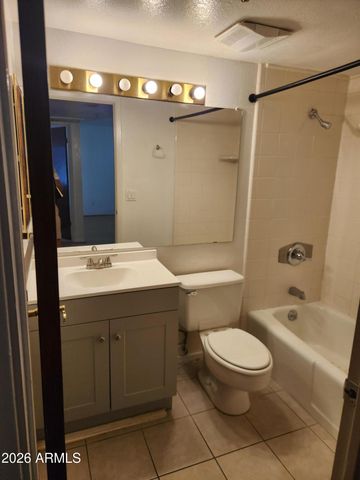 17 E RUTH Avenue 122, Phoenix, AZ 85020