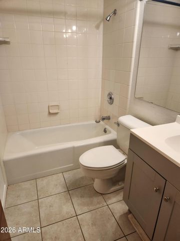 17 E RUTH Avenue 122, Phoenix, AZ 85020
