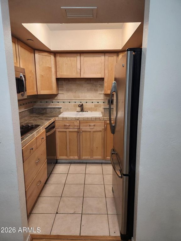 17 E RUTH Avenue 122, Phoenix, AZ 85020 — photo 4