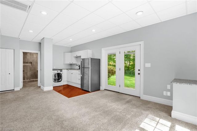 7821 Charles Place Drive, Kernersville, NC 27284
