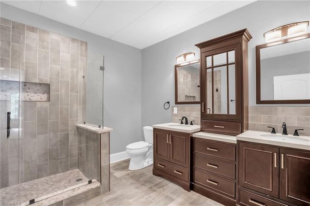 7821 Charles Place Drive, Kernersville, NC 27284