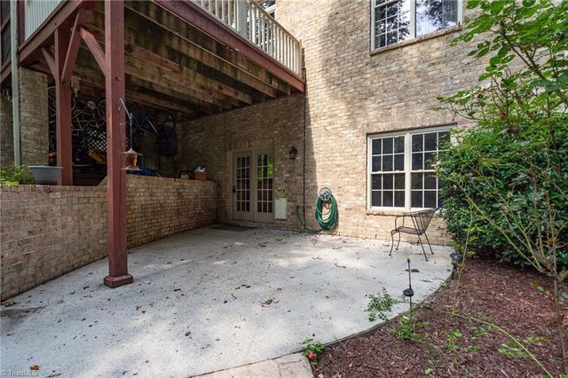 7821 Charles Place Drive, Kernersville, NC 27284