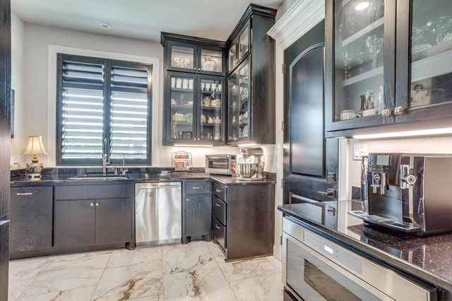 6343 Weatherby Road, Granbury, TX 76049