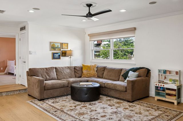 4008 Allencrest Lane, Dallas, TX 75244