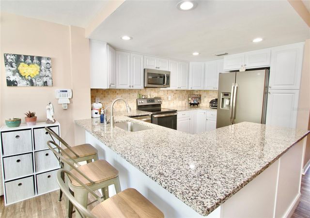 4221 TALL OAK LANE, New Port Richey, FL 34653