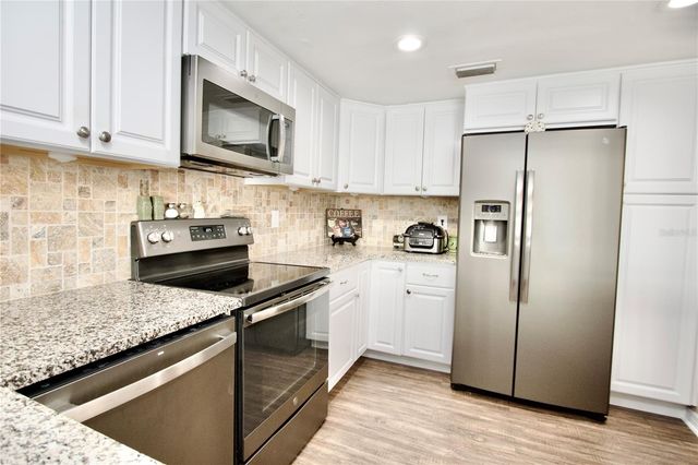 4221 TALL OAK LANE, New Port Richey, FL 34653