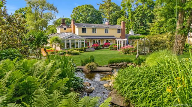 58 Cornwells Beach Road, Sands Point, NY 11050