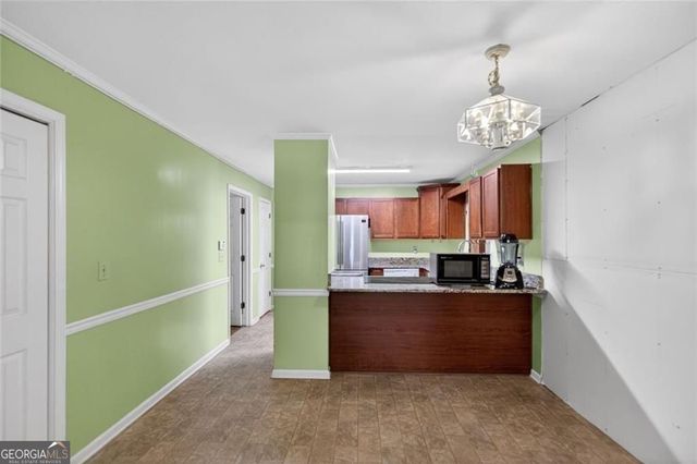 1315 Oakengate Drive, Stone Mountain, GA 30083