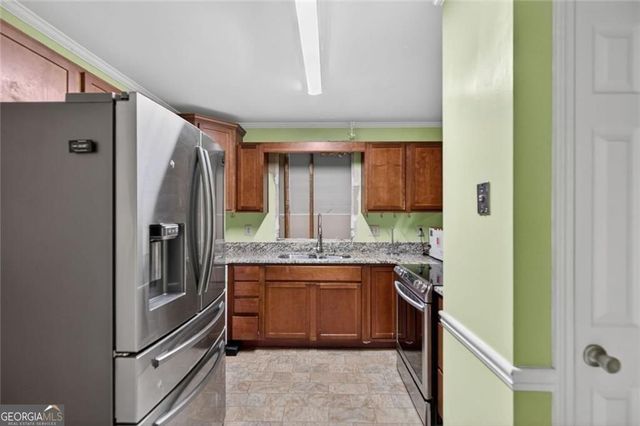 1315 Oakengate Drive, Stone Mountain, GA 30083