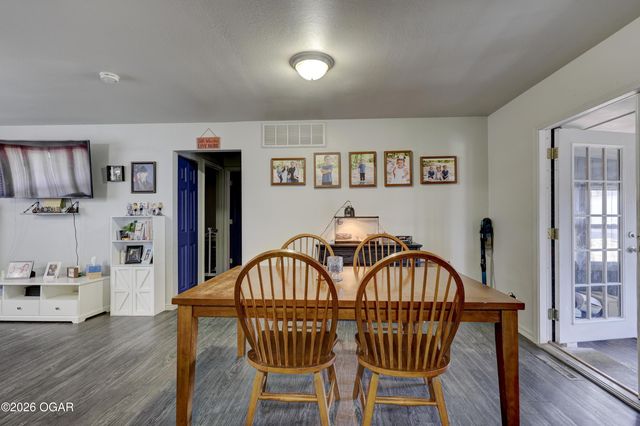 3224 W Junge Boulevard, Joplin, MO 64801