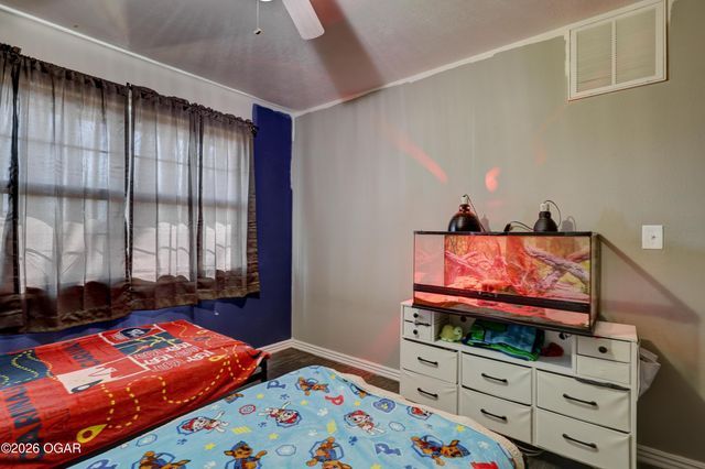 3224 W Junge Boulevard, Joplin, MO 64801