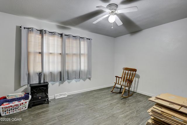 3224 W Junge Boulevard, Joplin, MO 64801