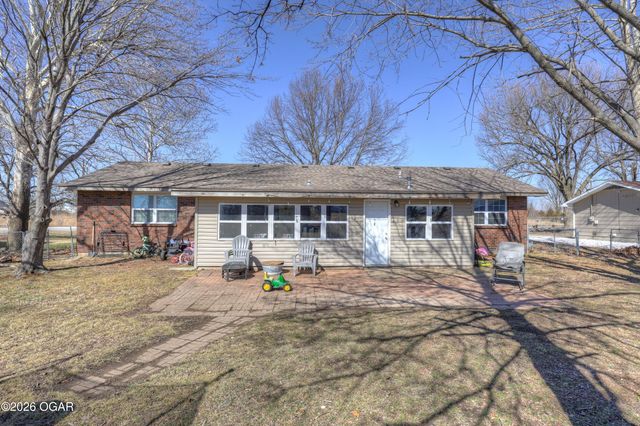 3224 W Junge Boulevard, Joplin, MO 64801