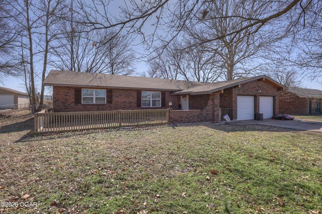 3224 W Junge Boulevard, Joplin, MO 64801