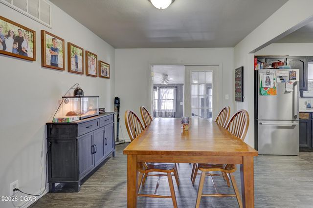 3224 W Junge Boulevard, Joplin, MO 64801