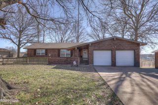 3224 W Junge Boulevard, Joplin, MO 64801