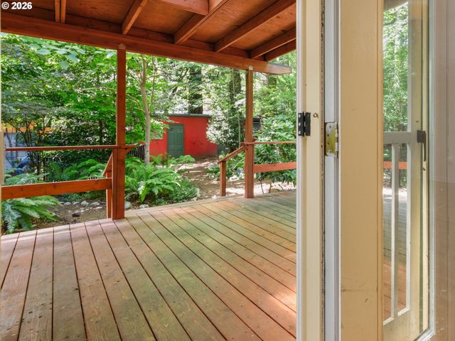 7575 Sw GREENWOOD Dr, Portland, OR 97223