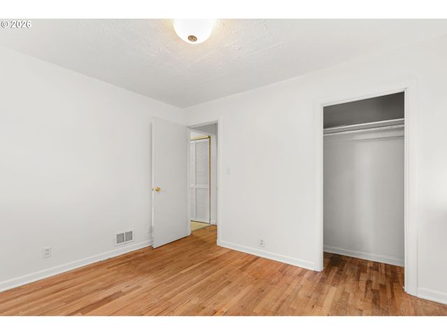 7575 Sw GREENWOOD Dr, Portland, OR 97223